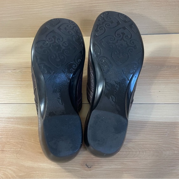 Clarks Brown Leather Mules Women’s Size 7 M - Picture 8 of 9